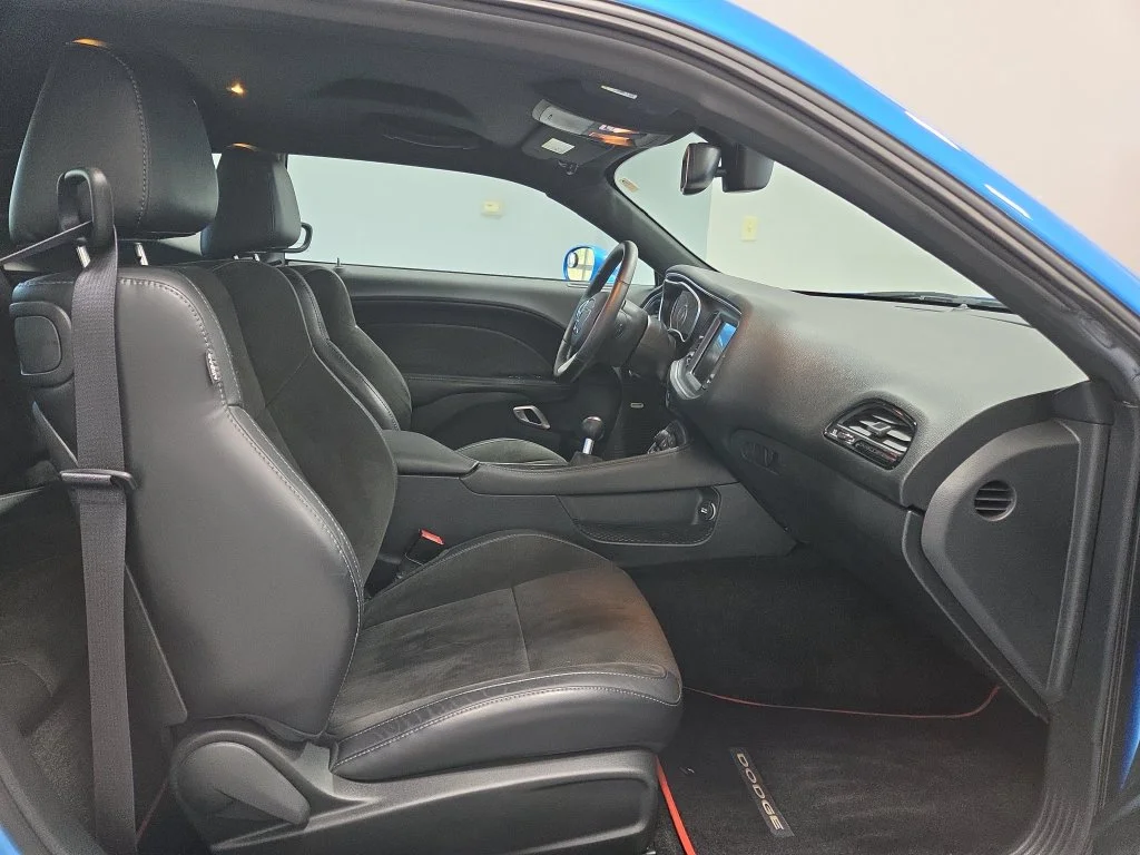 Used 2015 Blue Dodge R/T Scat Pack image 11