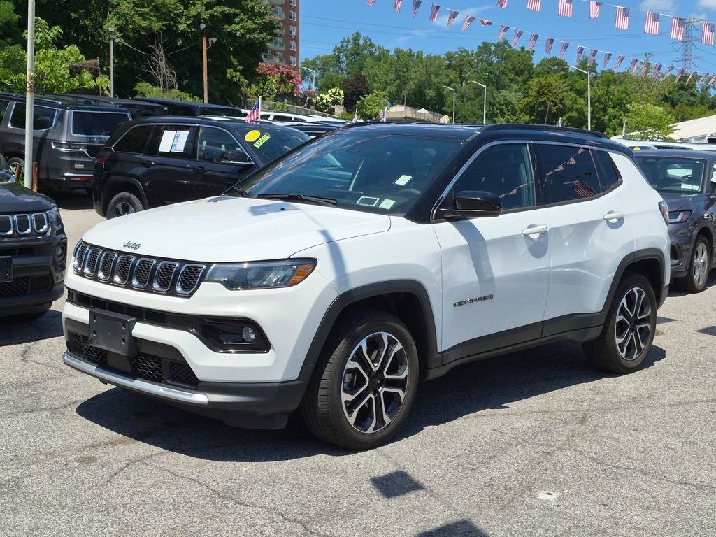 Used 2023 White Jeep Limited image 2