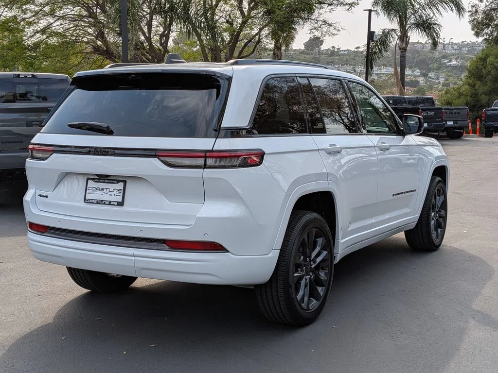 New 2026 Bright White Clearcoat Jeep Limited Reserve image 5