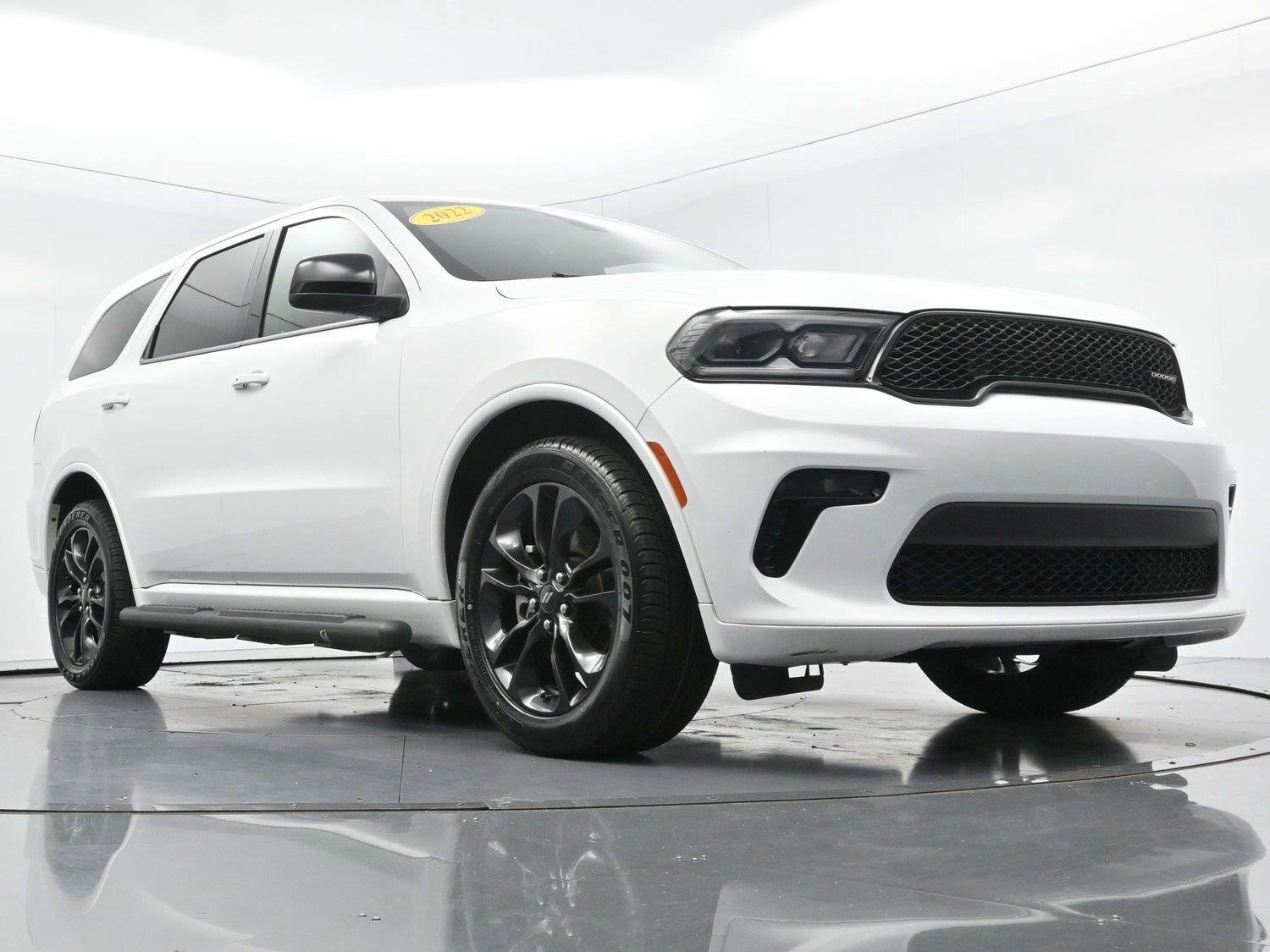 Used 2022 White Knuckle Clearcoat Dodge SXT image 48