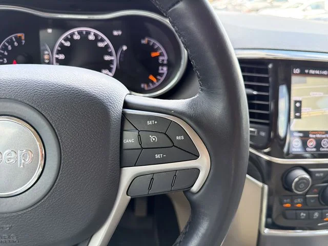 Used 2021 White Jeep Limited image 29