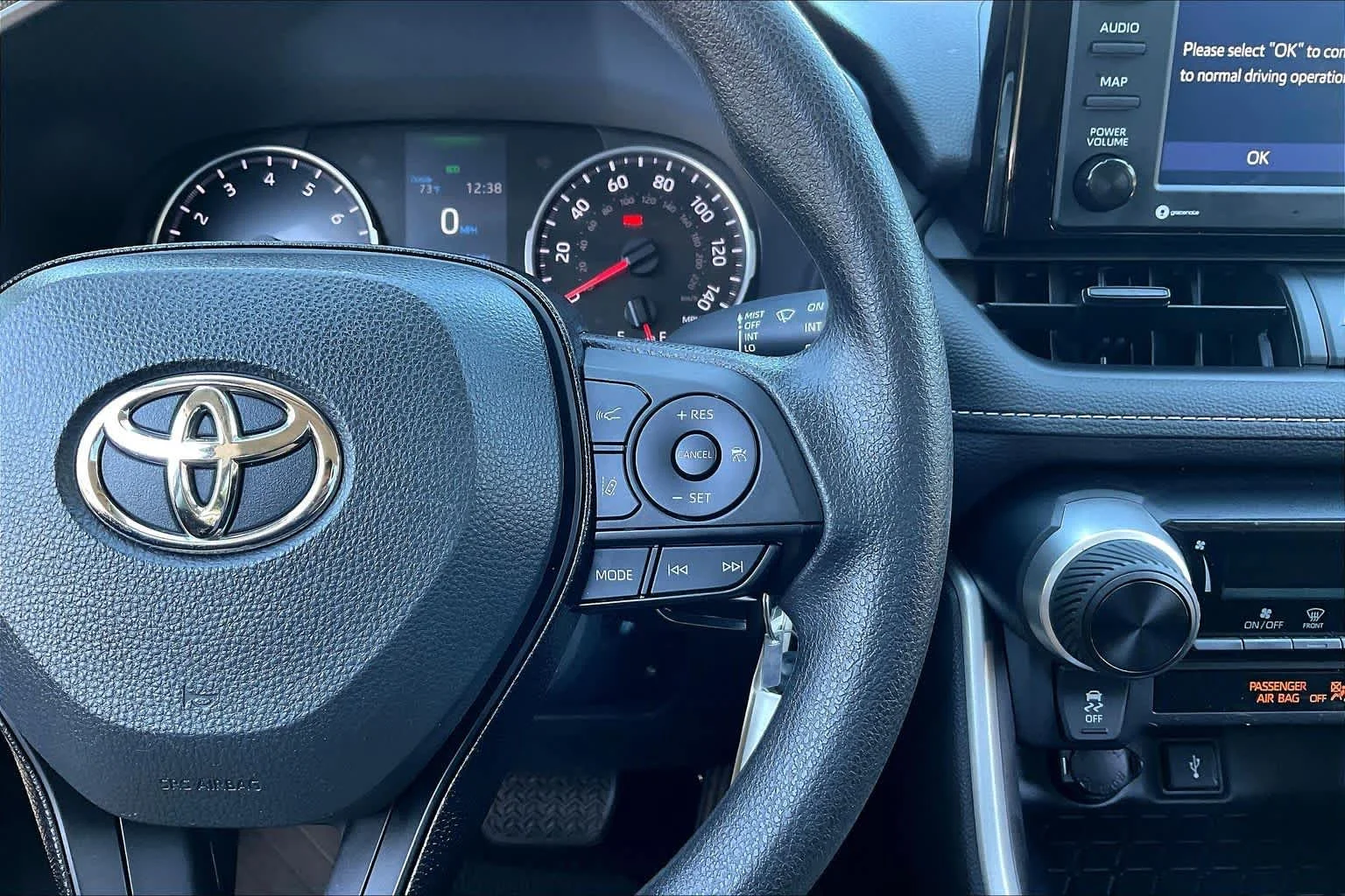 Used 2020 Magnetic Gray Metallic Toyota LE image 24