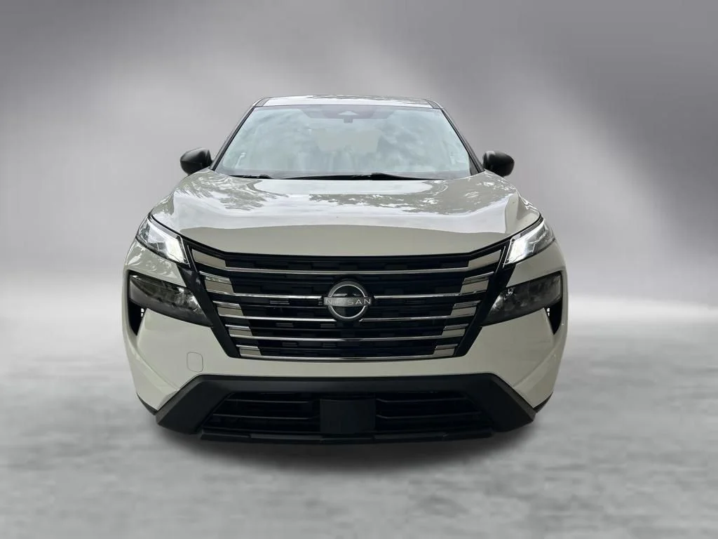 Used 2024 White Nissan S image 13