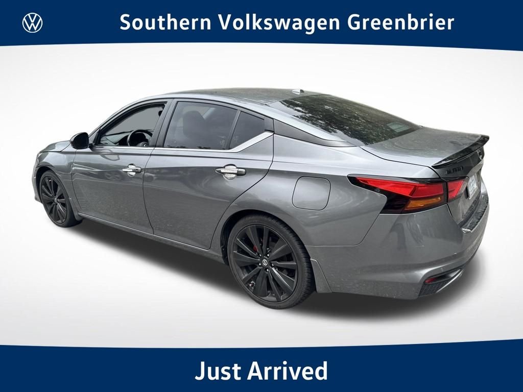 Used 2022 Gray Nissan 2.5 SR image 1