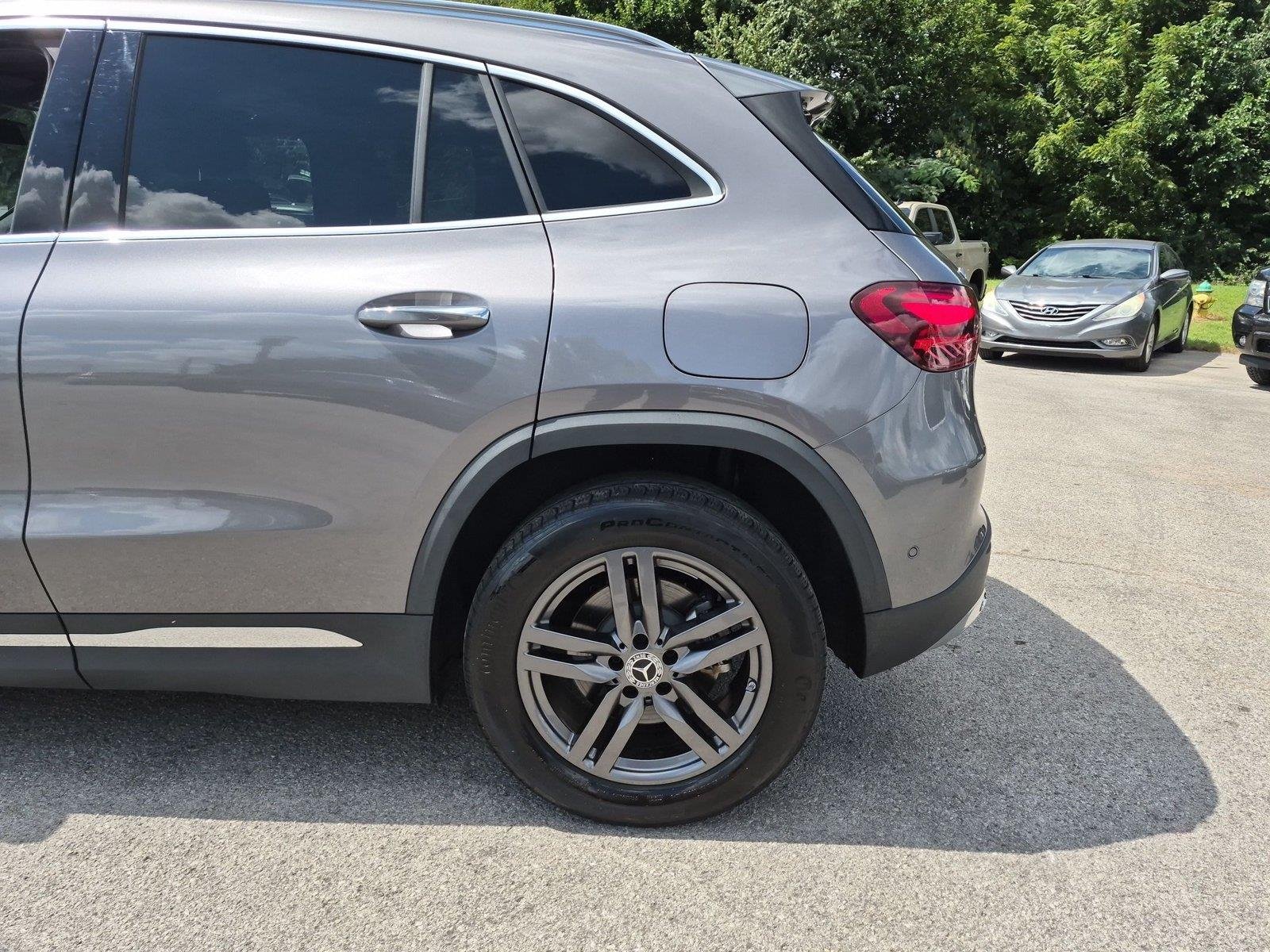 Used 2025 Mountain Grey Metallic Mercedes-Benz GLA 250 image 11