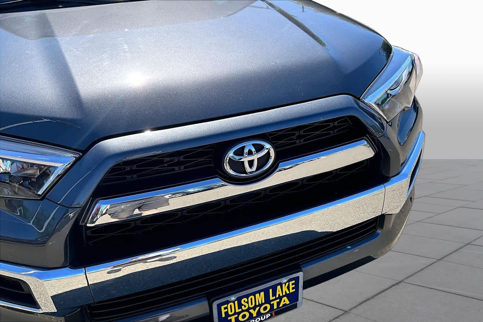Used 2018 Magnetic Gray Metallic Toyota Limited image 29