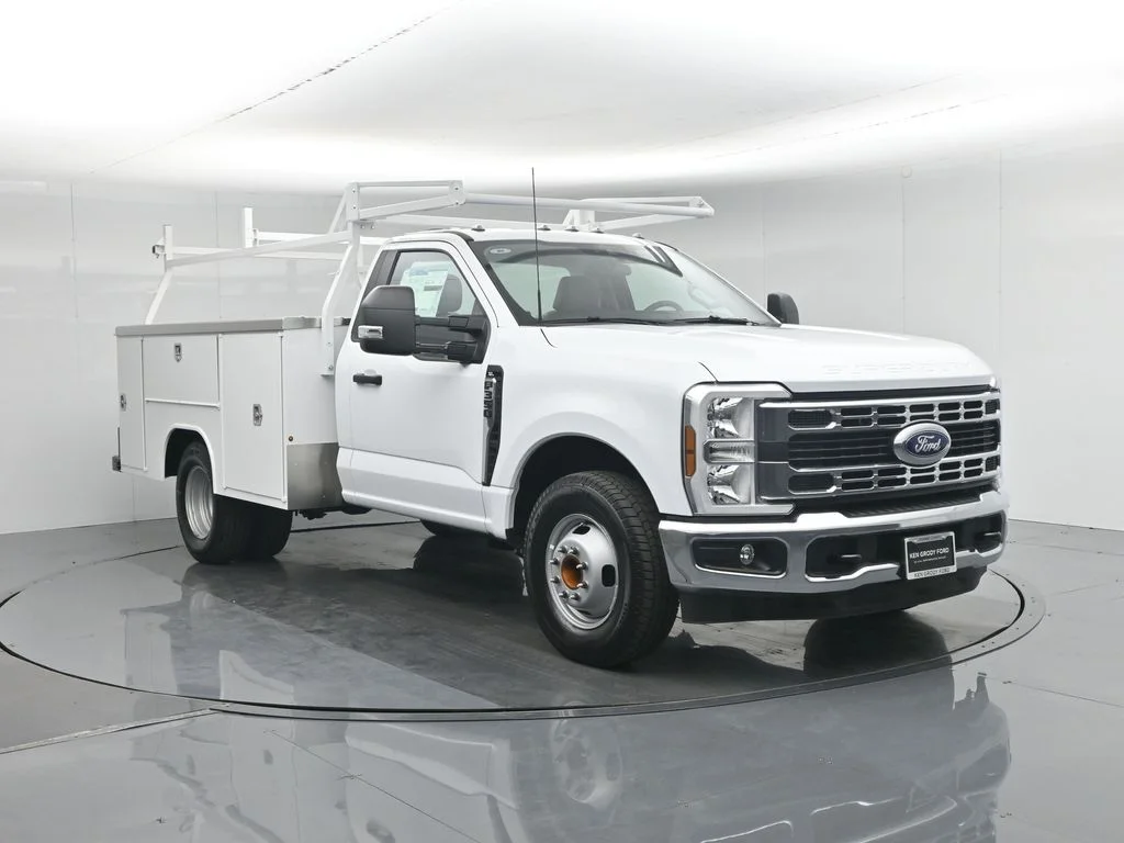 2026 Ford F-350 XL Regular Cab 145-In DRW's photo