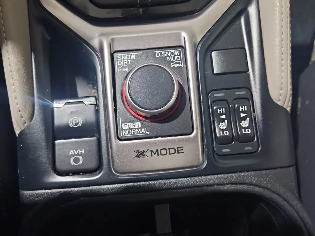 Used 2023 Cascade Green Silica Subaru Limited image 19