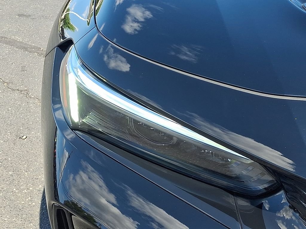 Certified Used 2023 Crystal Black Pearl Honda TYPE R image 9