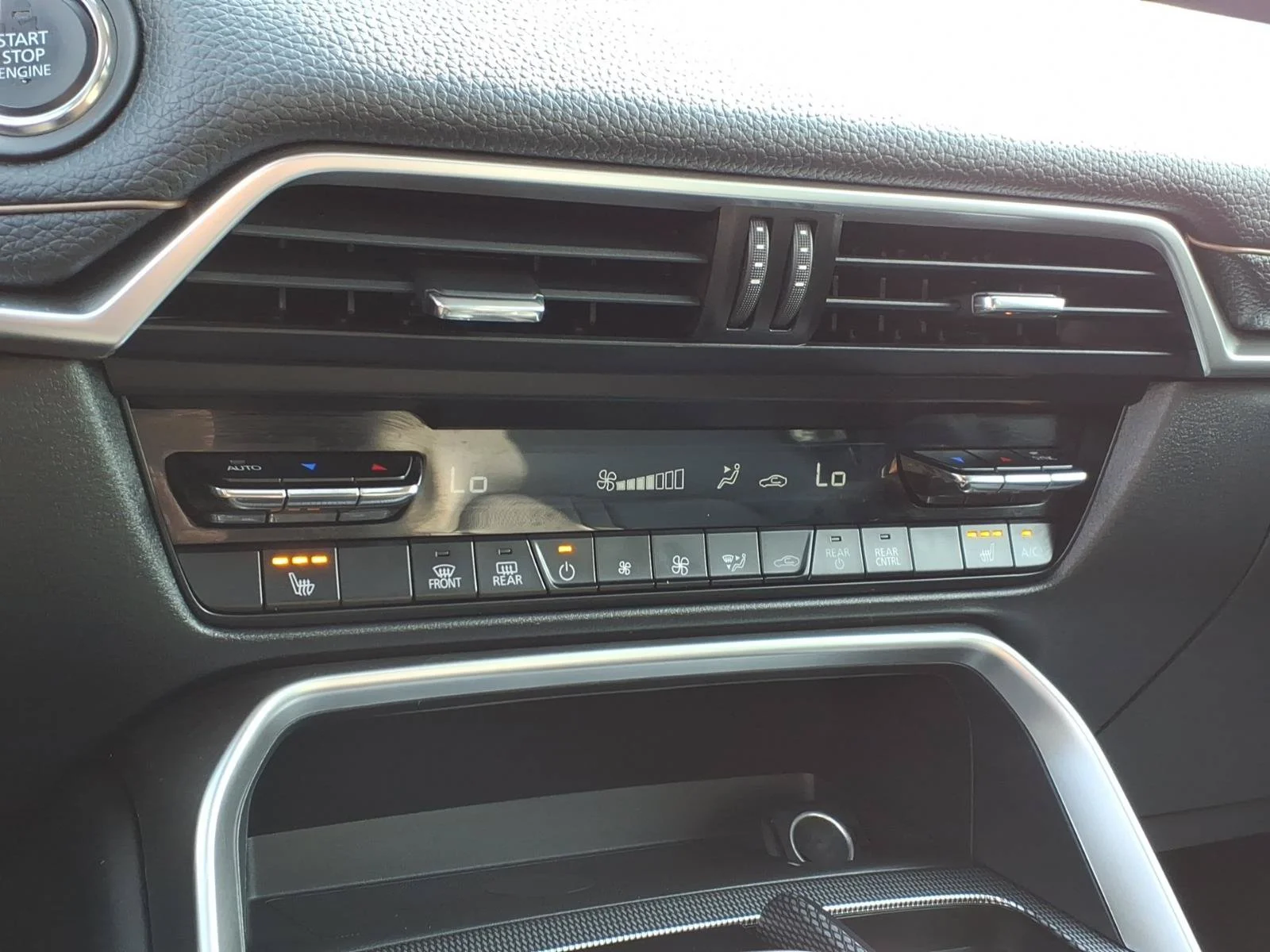 Used 2025 Jet Black Mica Mazda Preferred Package image 23