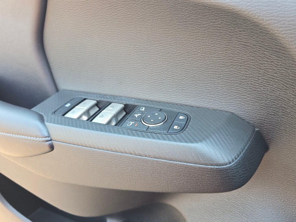 Used 2025 Red Mitsubishi Trail Edition image 18