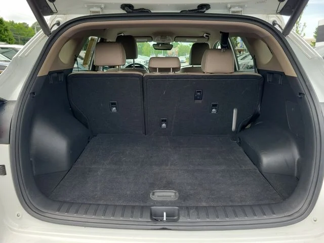 Used 2021 White Hyundai Limited image 8