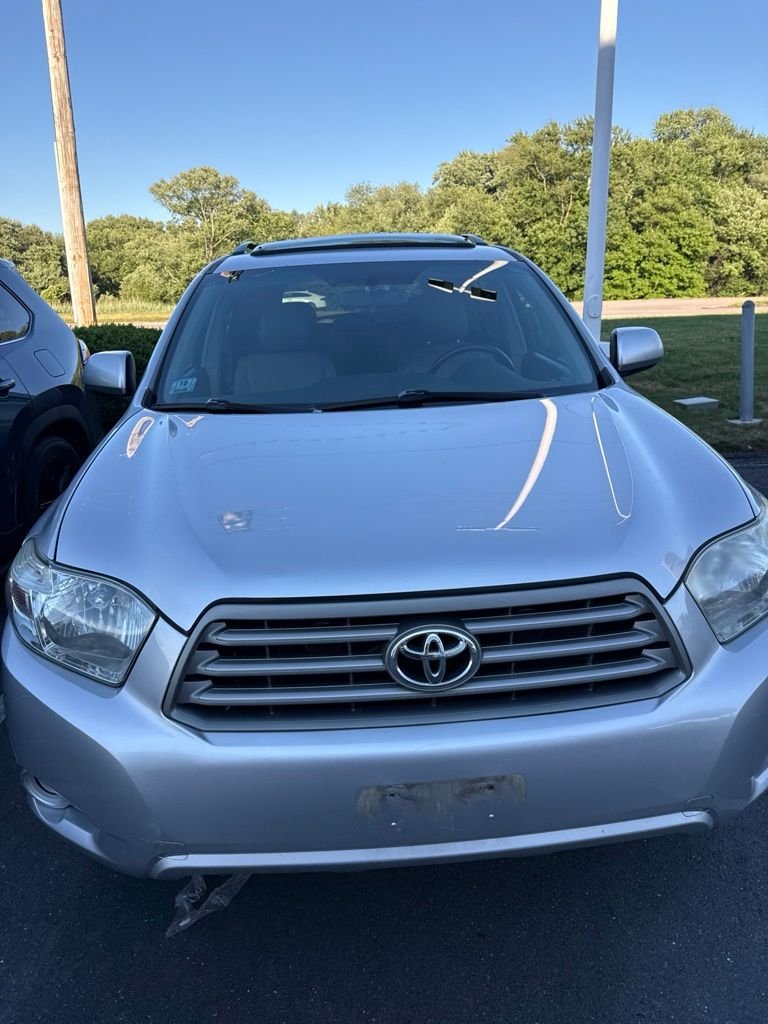 Used 2010 Silver Toyota SE image 9
