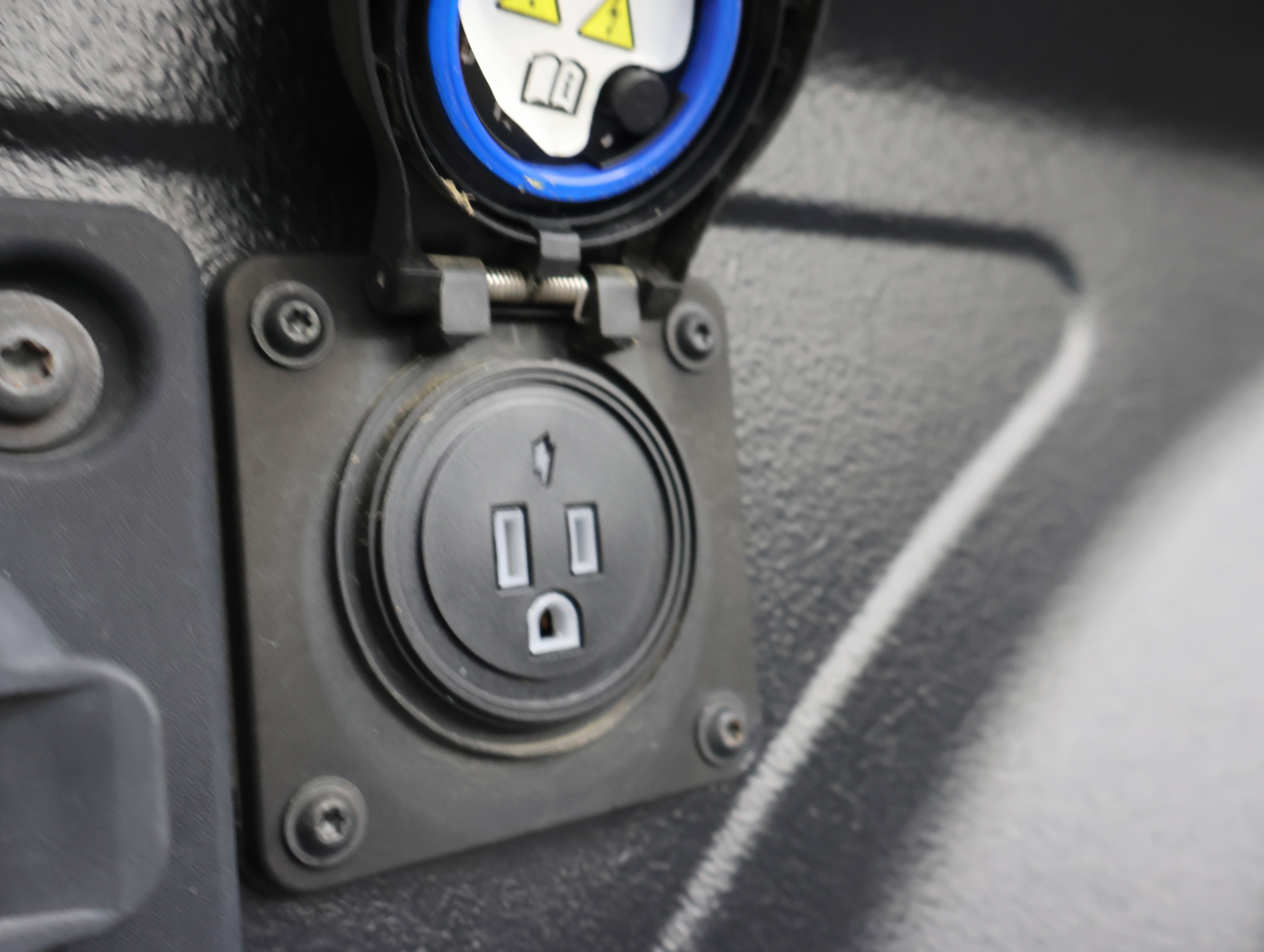 2022 RAM Ram 3500 Pickup Tradesman - Photo 32