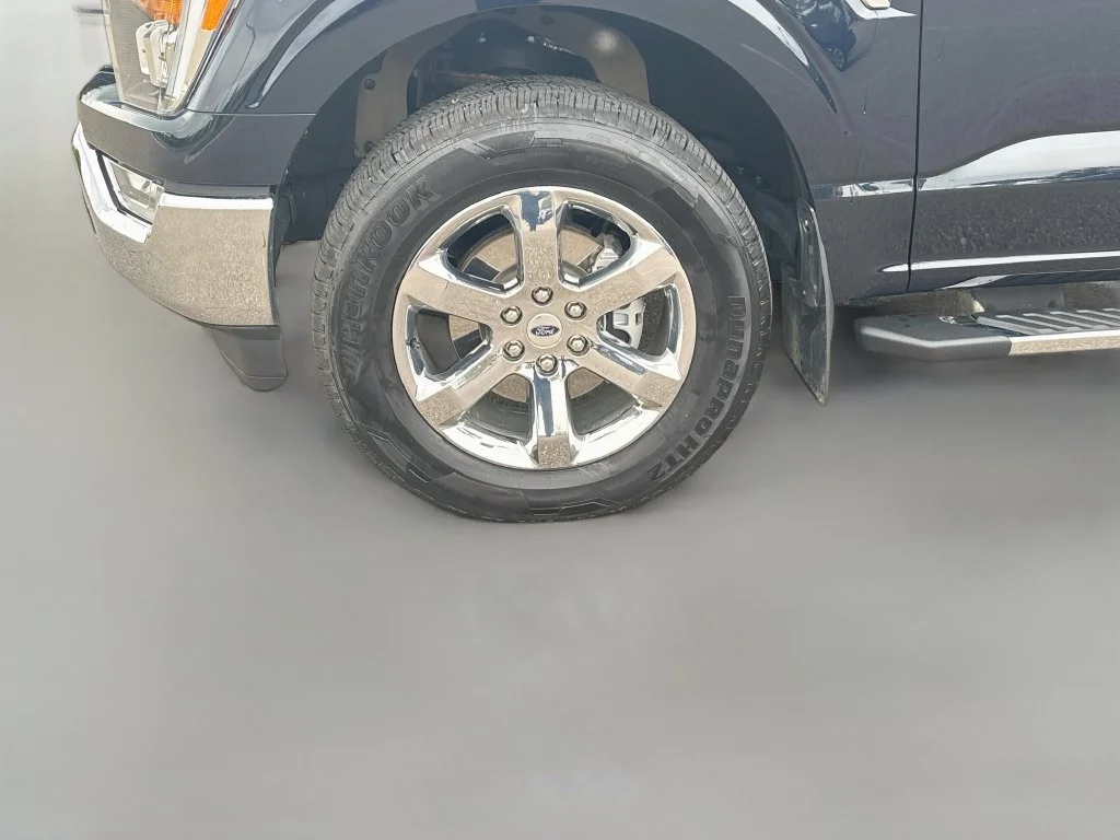 Certified Used 2021 Antimatter Blue Metallic Ford XLT image 24