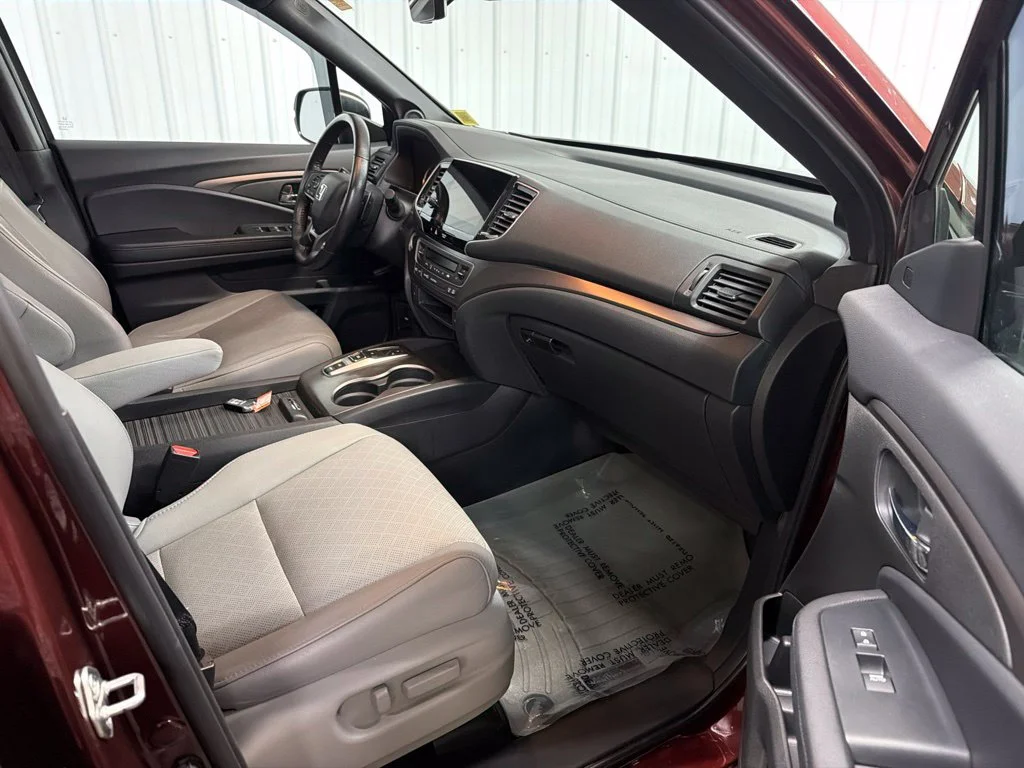Used 2020 Deep Scarlet Pearl Honda EX-L image 14