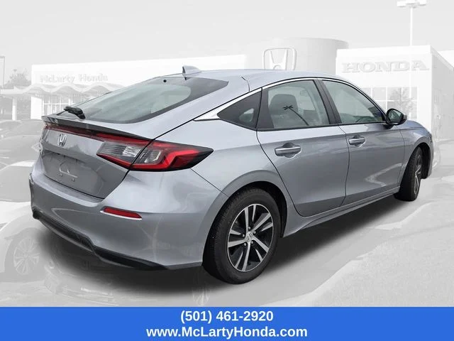 Certified Used 2023 Lunar Silver Metallic Honda LX image 6