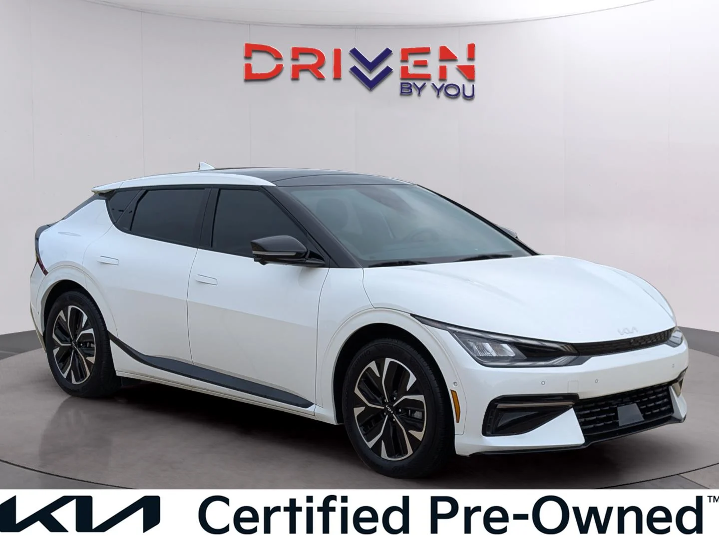 Used 2022 Snow White Pearl Kia GT-Line image 7