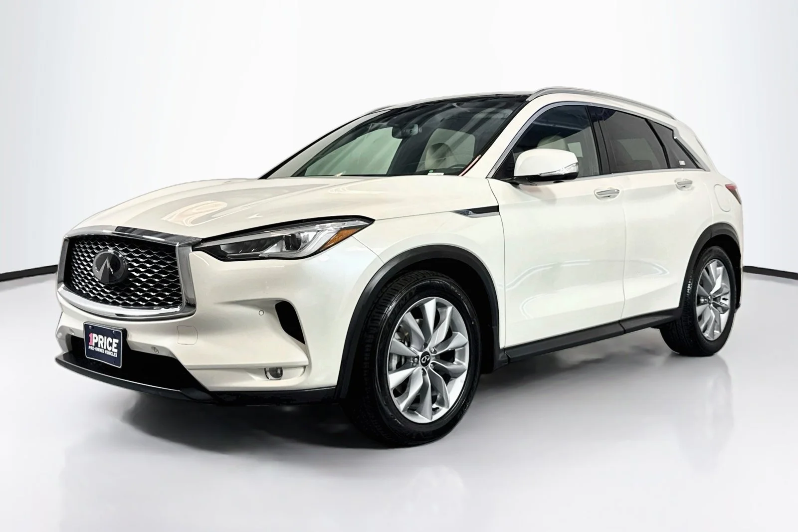 Used 2021 Majestic White INFINITI ESSENTIAL image 1