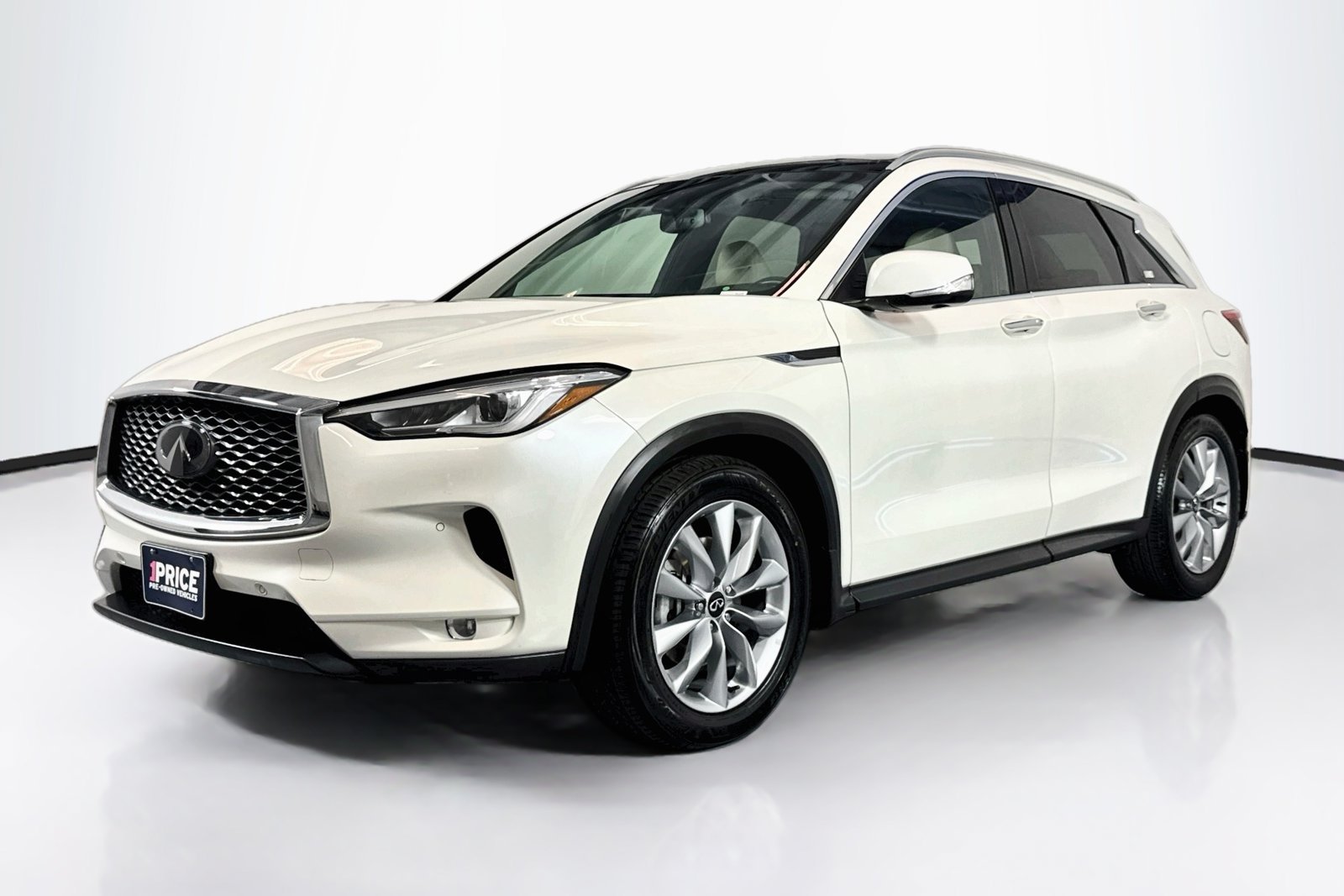 Used 2021 Majestic White INFINITI ESSENTIAL image 1