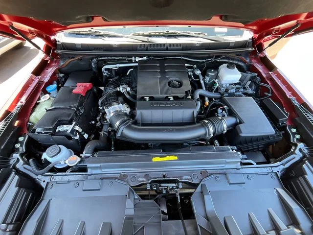 Used 2025 Red Nissan PRO-X image 12