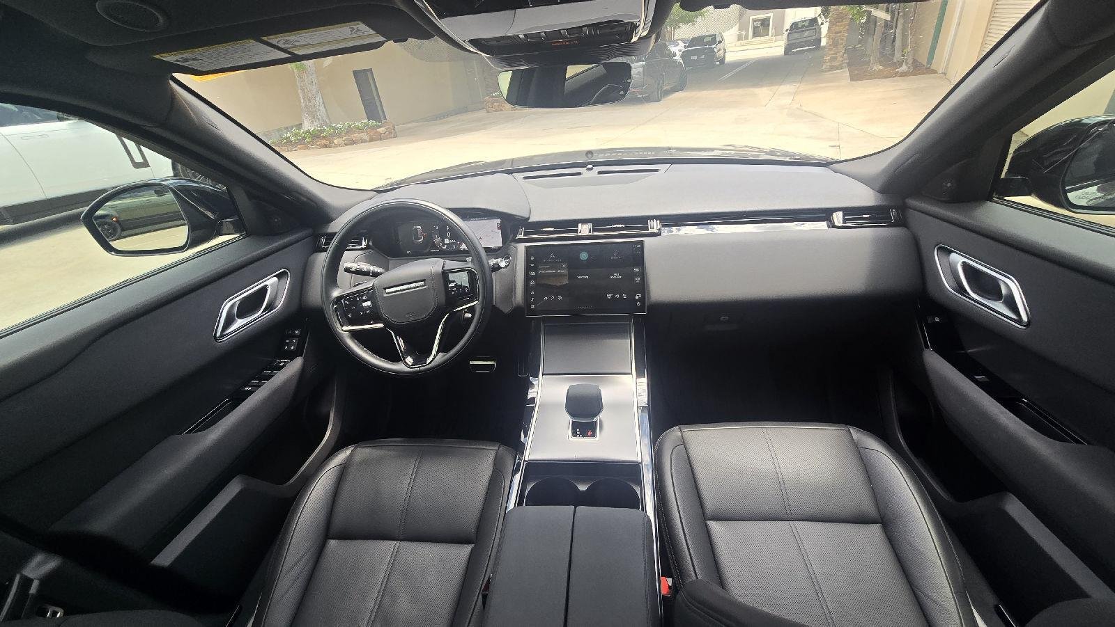 Used 2025 Charente Grey Land Rover Dynamic SE image 11