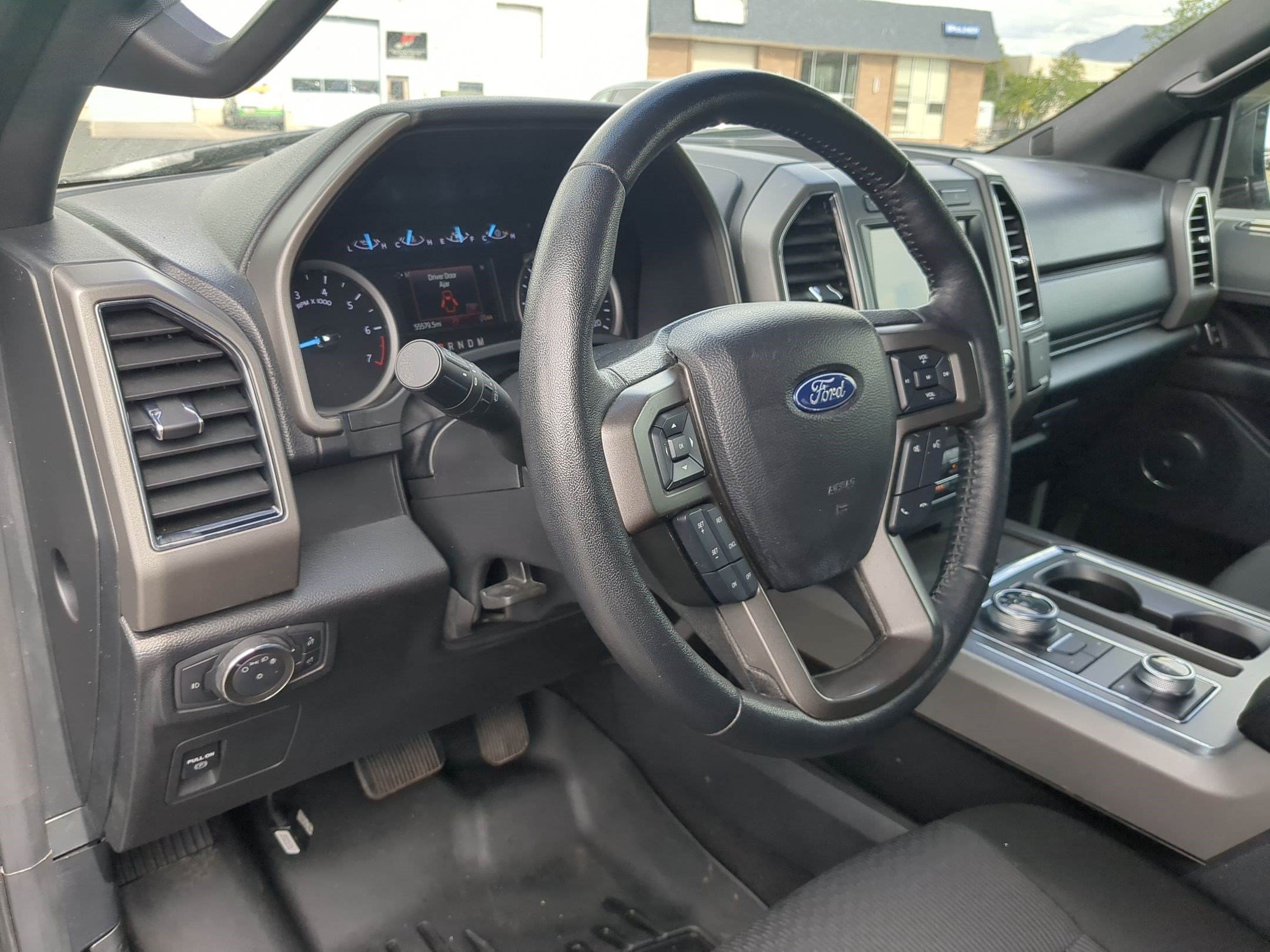 Used 2020 Magnetic Metallic Ford XLT image 14
