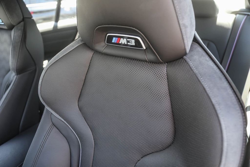 Used 2025 Brooklyn Grey Metallic BMW Competition image 21