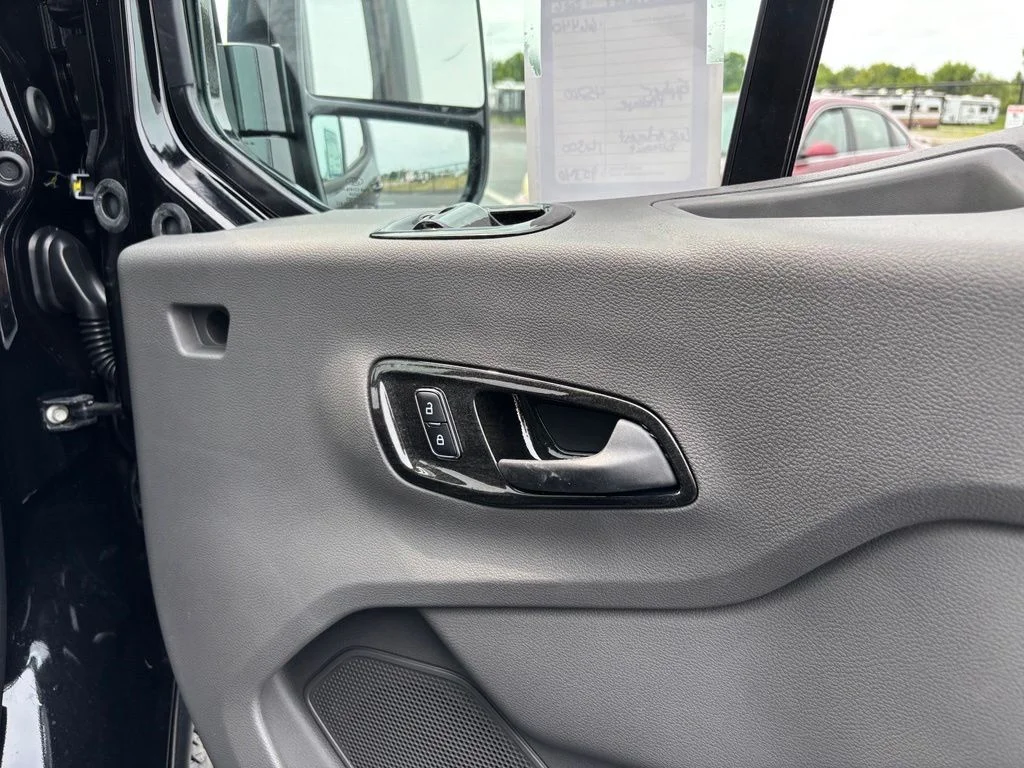 New 2026 Black Ford Explorer Limited SE image 20