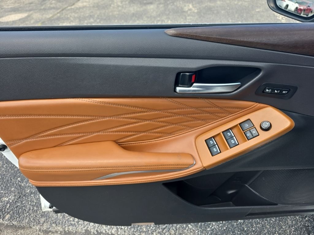 Used 2019 Beige Toyota Limited image 14