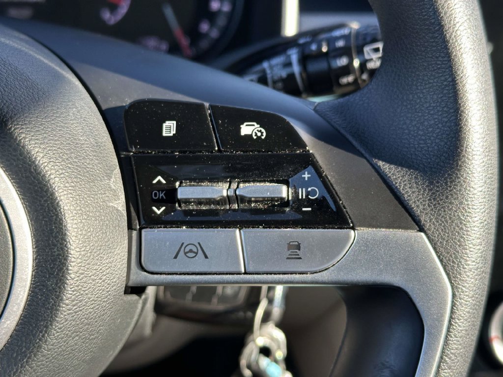 Certified Used 2024 White Pearl Hyundai SE image 26