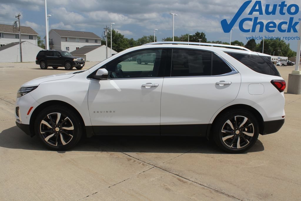 Used 2022 Summit White Chevrolet Premier image 6