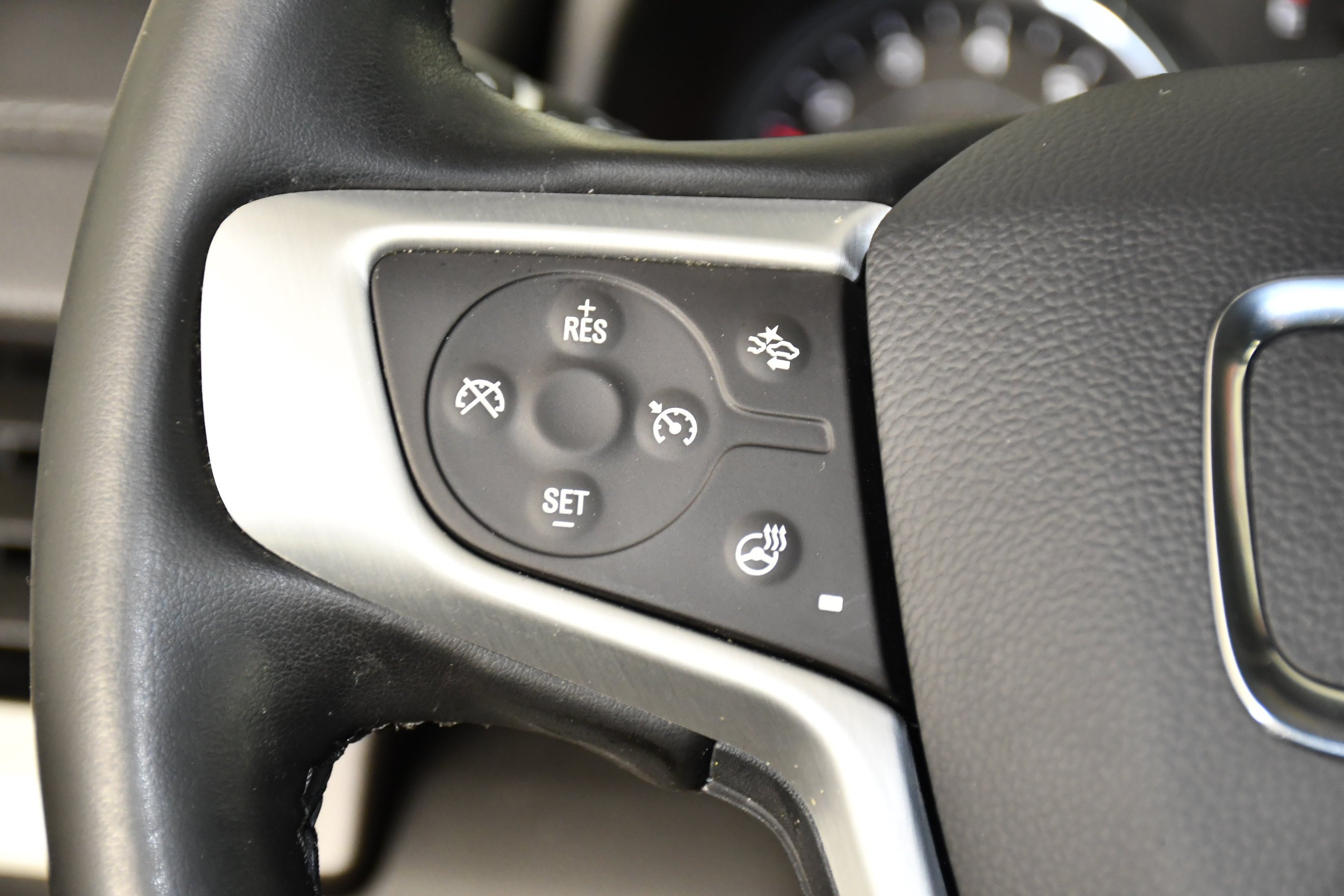 Used 2024 Sterling Metallic GMC SLT image 20