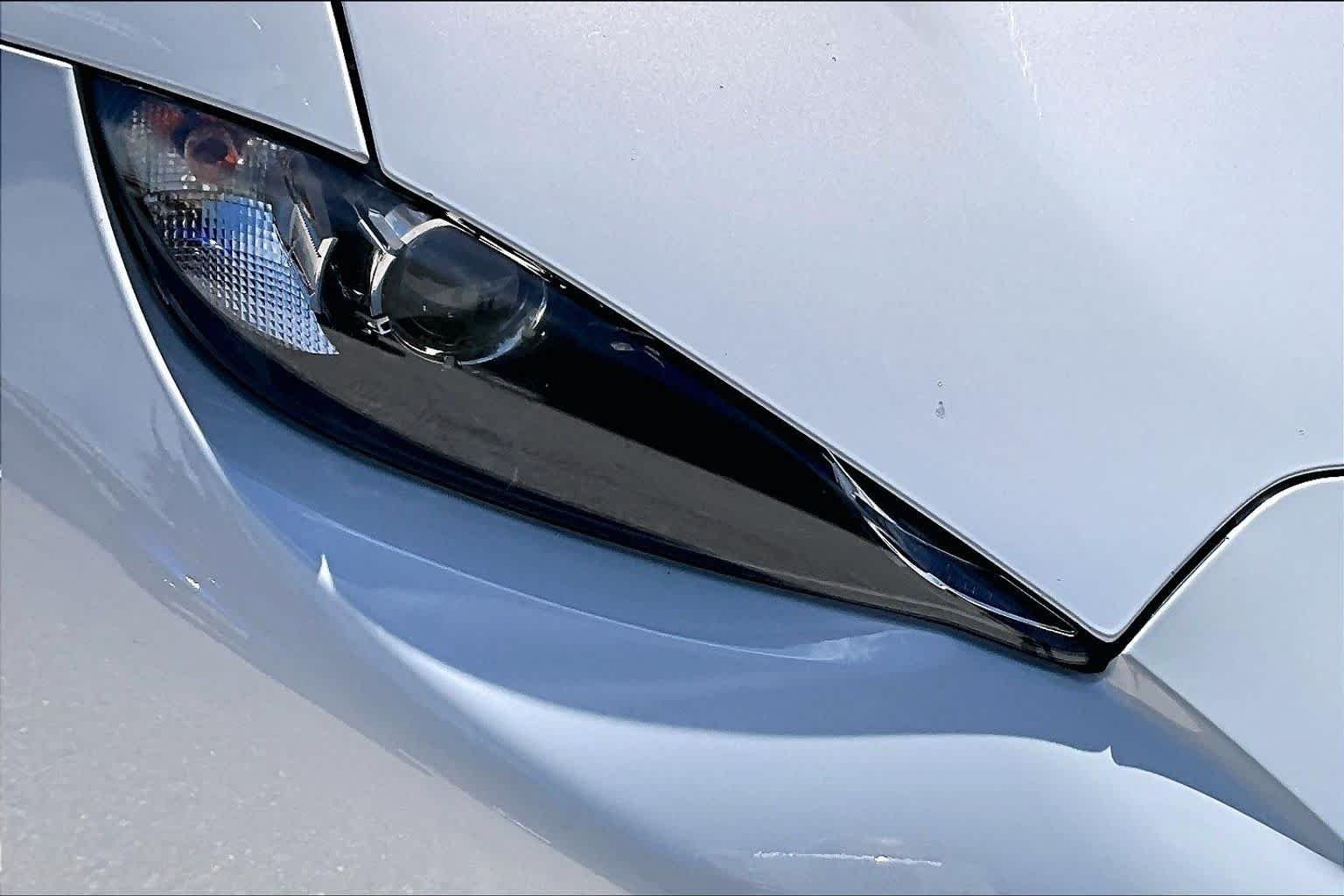 Used 2017 Ceramic Metallic Mazda Club image 24