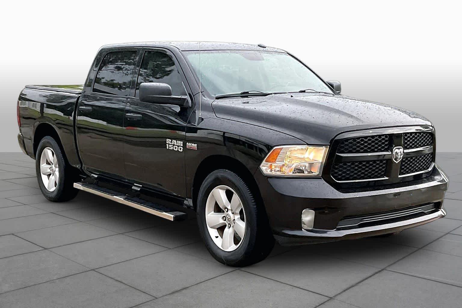 Used 2016 Brilliant Black Crystal Pearlcoat Ram Express image 3