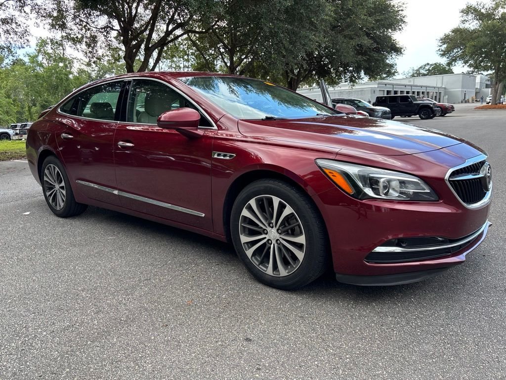 Used 2017 Red Buick Essence image 1