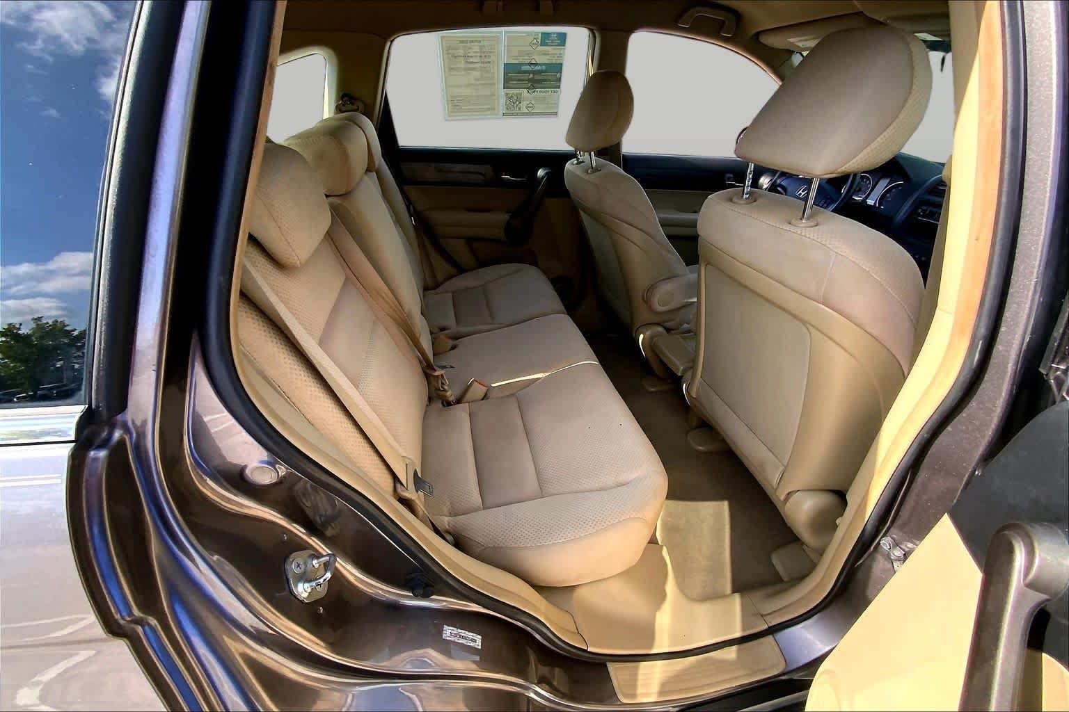 Used 2009 Borrego Beige Metallic Honda LX image 15