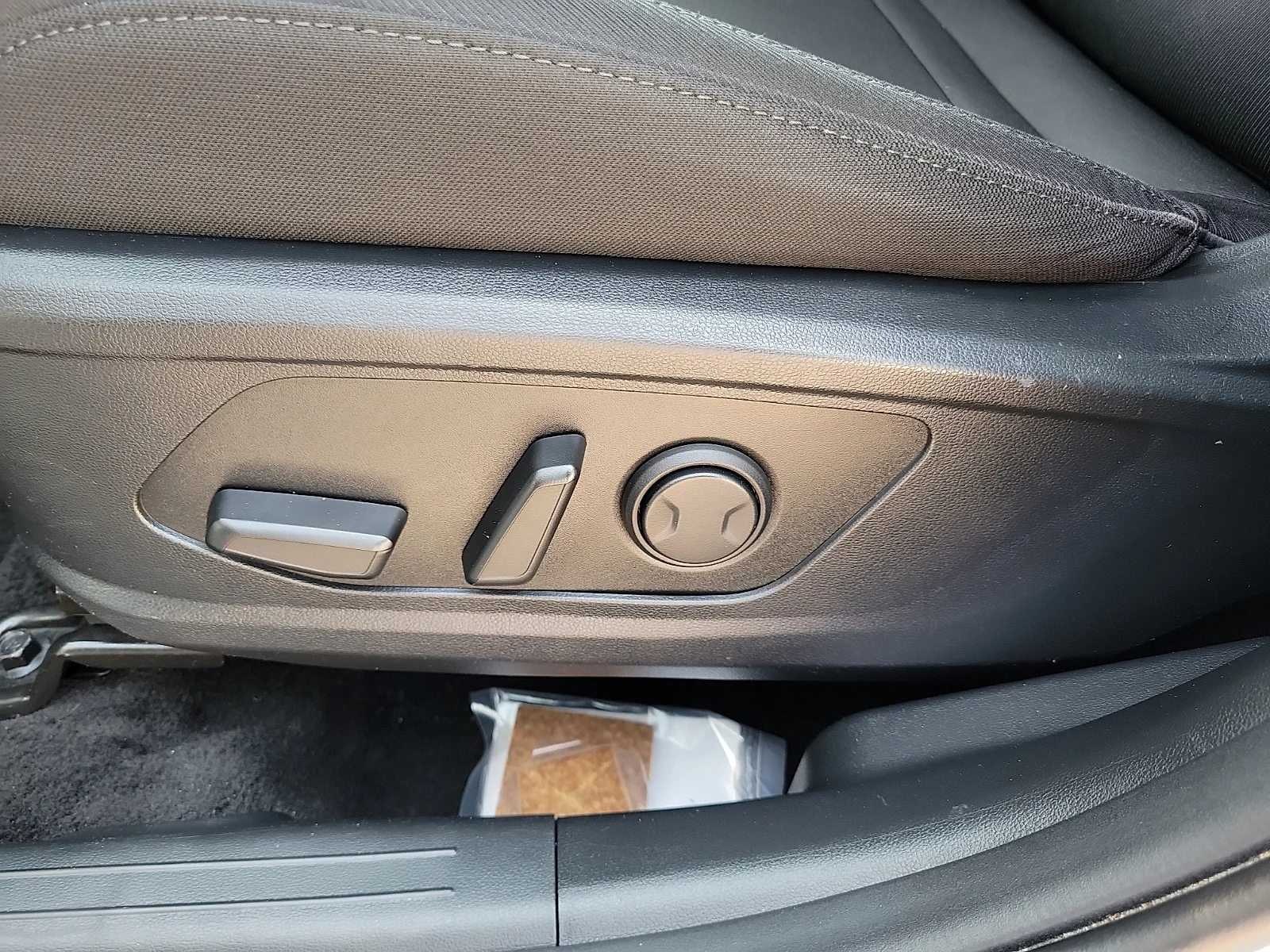 Certified Used 2024 White Pearl Hyundai SEL image 20