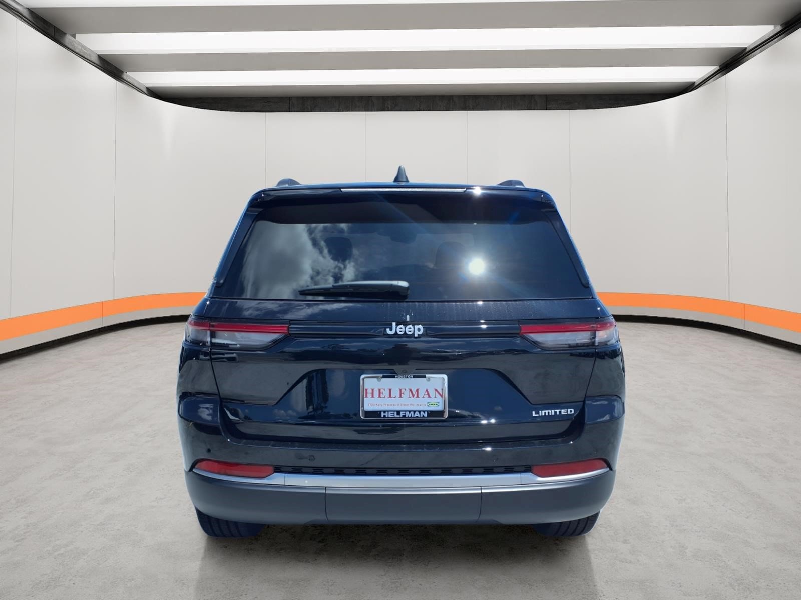 New 2026 Diamond Black Crystal Pearl-Coat Exterior Paint Jeep Limited image 6