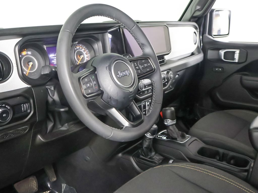 Used 2025 Black Jeep Sport S image 24