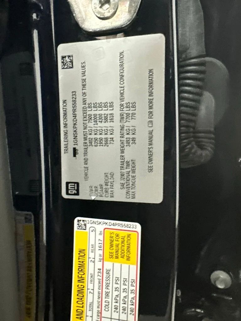 Used 2023 Blue Chevrolet Z71 image 33
