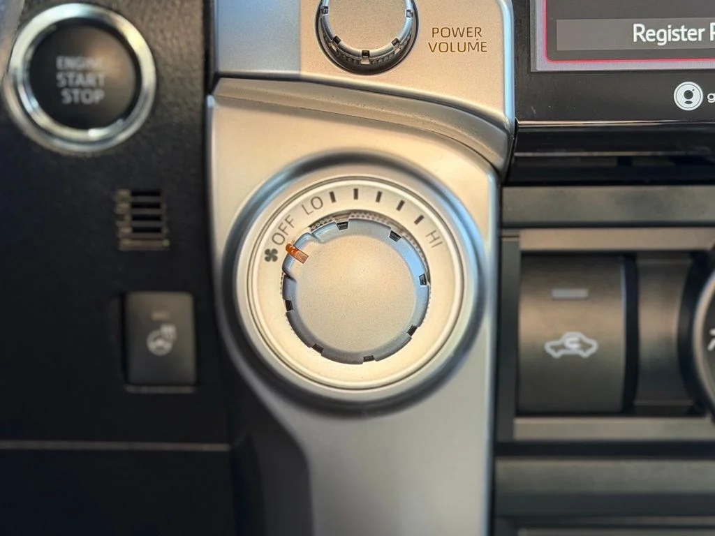 Used 2024  Toyota SR5 Premium image 17