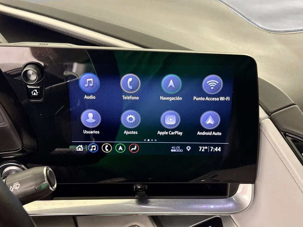 Used 2020 Silver Chevrolet Stingray image 14
