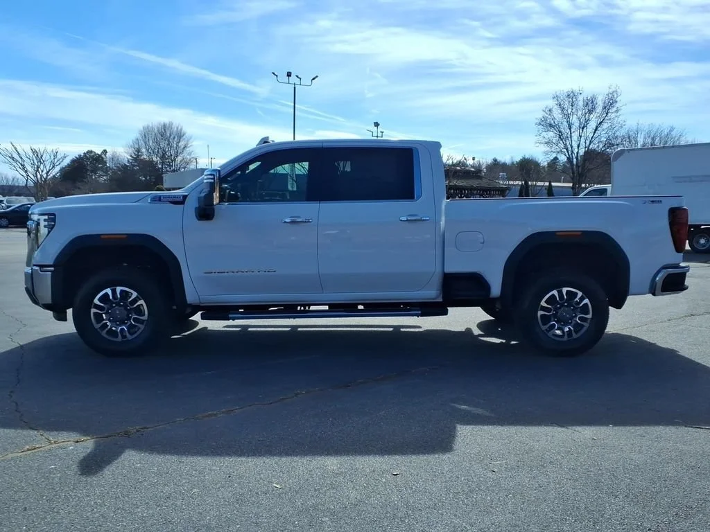 New 2026 Summit White GMC SLT image 30