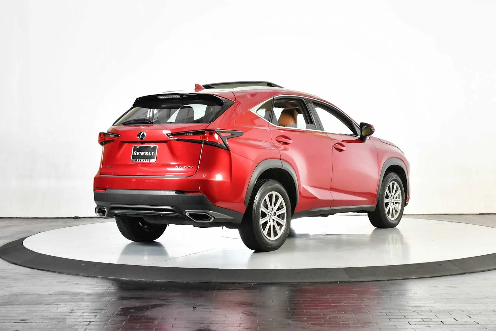 Certified Used 2021 MATADOR RED MICA Lexus  image 7