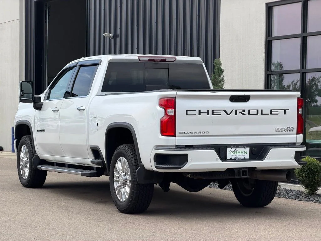 Used 2020 Beige Chevrolet High Country image 3