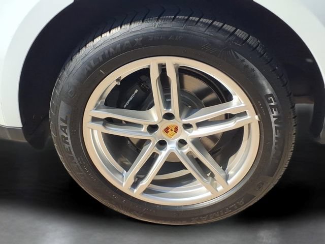 Used 2020 White Porsche Y image 29