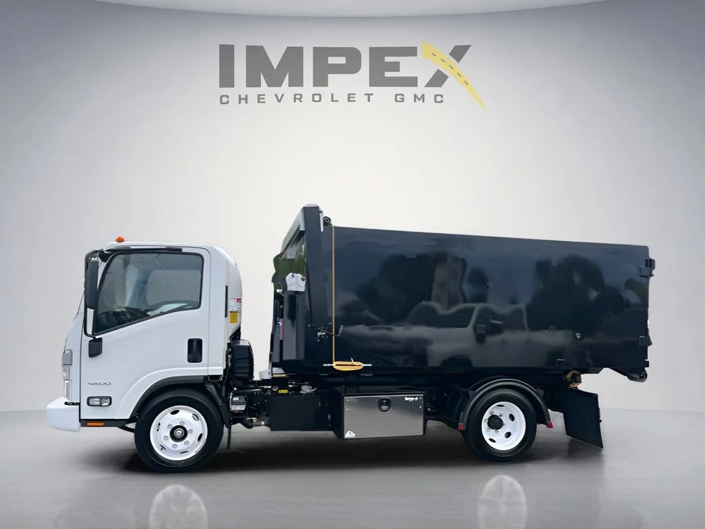 Used 2024 Arc White Chevrolet 1WT image 2