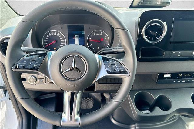 New 2026 Arctic White Mercedes-Benz  image 37