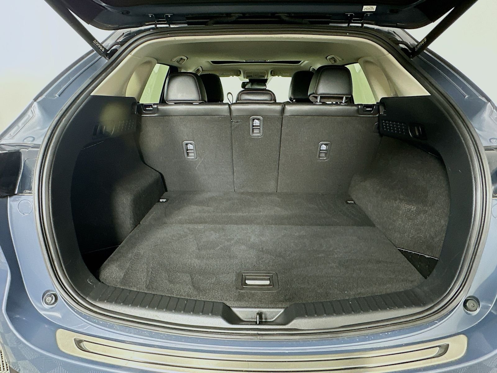 Certified Used 2023 Gray Mazda 2.5 S Carbon Edition image 28